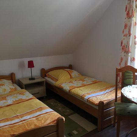 Villa Aurelia Pokoje Goscinne I Domki Letniskowe Mielenko Exterior foto
