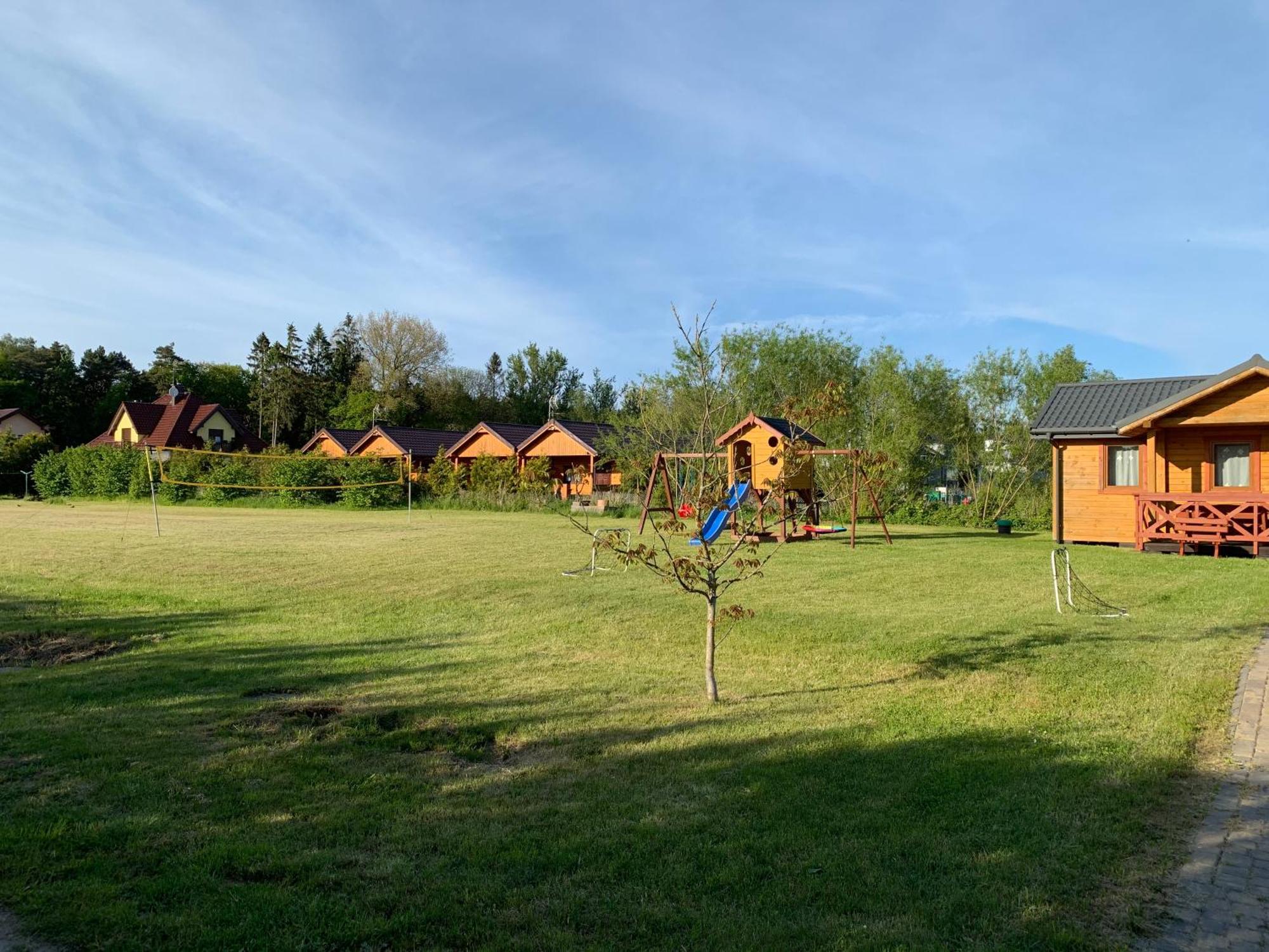 Villa Aurelia Pokoje Goscinne I Domki Letniskowe Mielenko Exterior foto