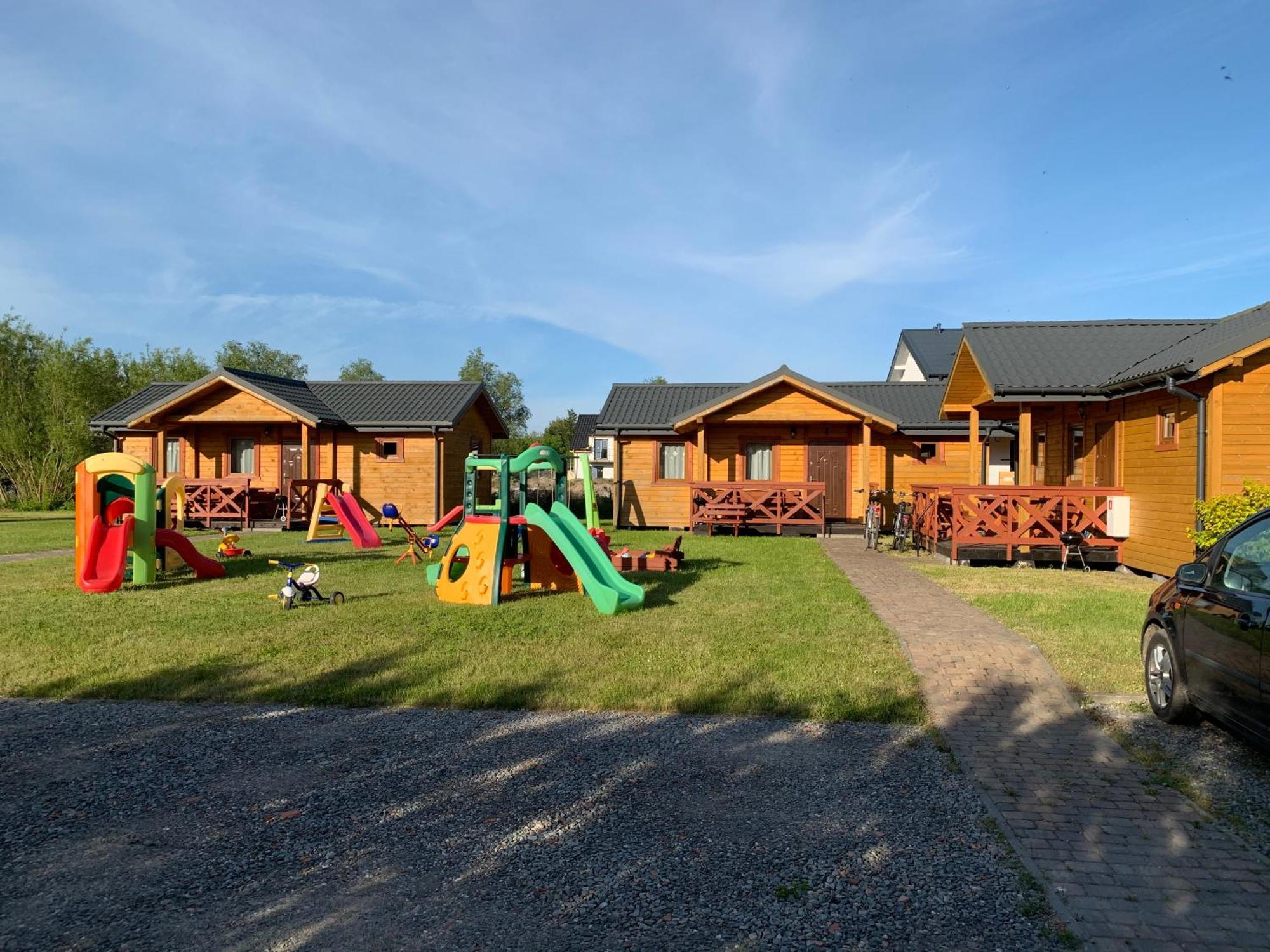 Villa Aurelia Pokoje Goscinne I Domki Letniskowe Mielenko Exterior foto