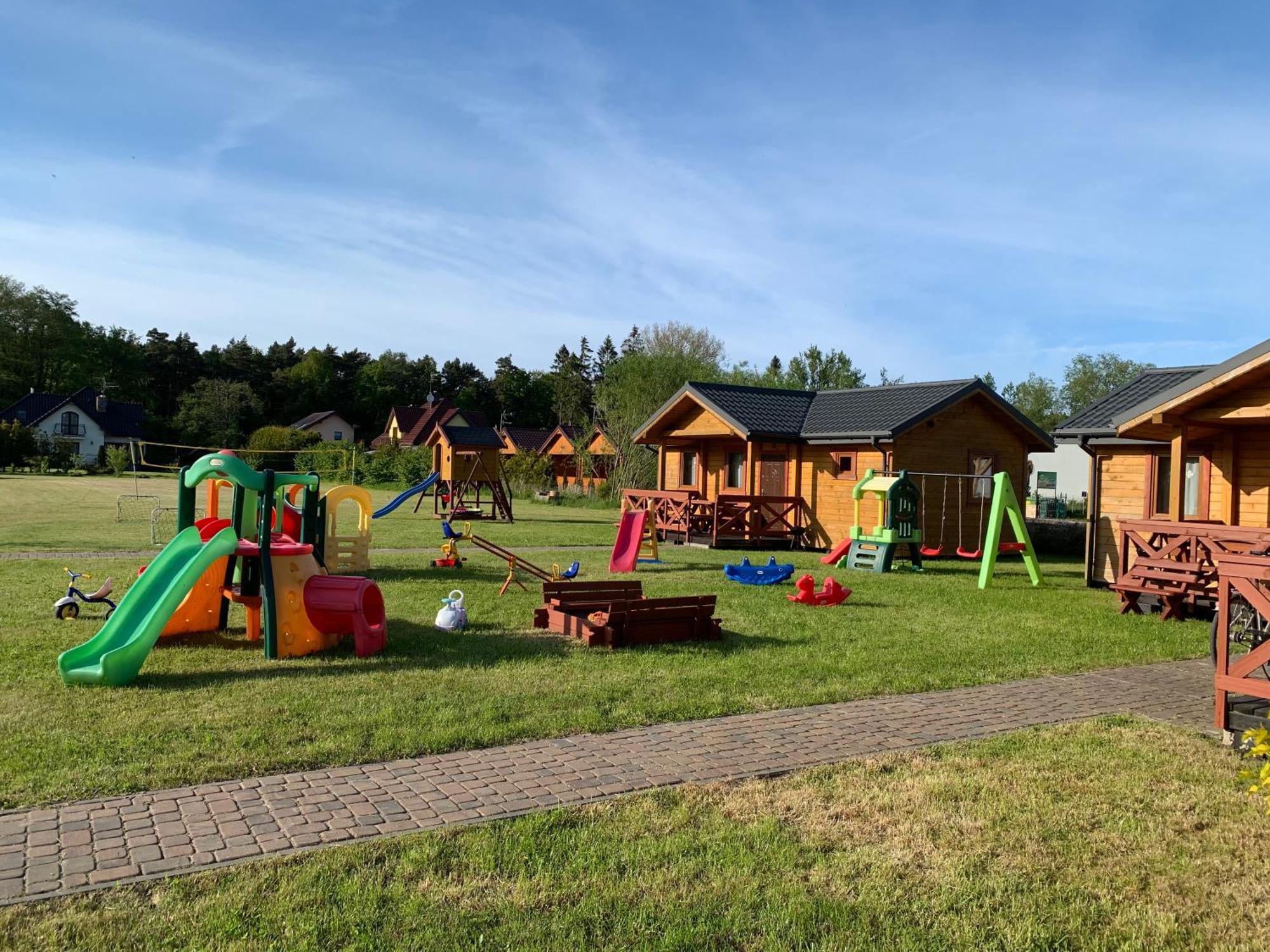 Villa Aurelia Pokoje Goscinne I Domki Letniskowe Mielenko Exterior foto